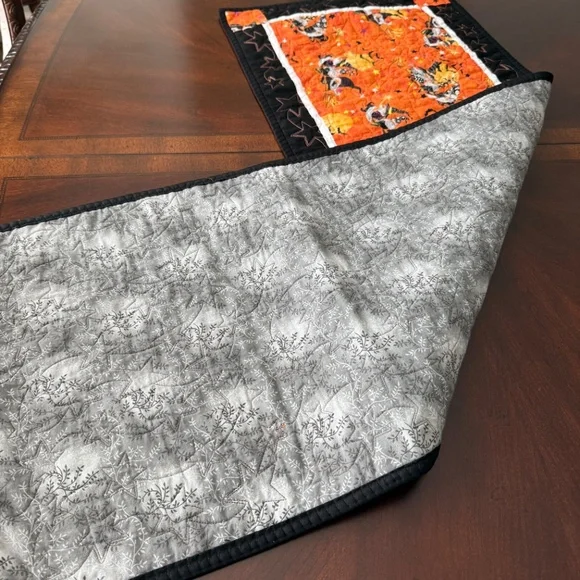 Halloween Fall quilted table runner with witchy gnomes pattern - Picture 9 of 10